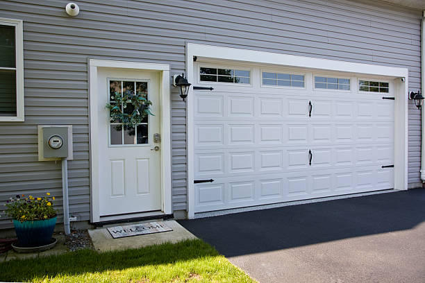 24/7 Emergency Garage Door Roller Replacement experts in Saxapahaw, NC
